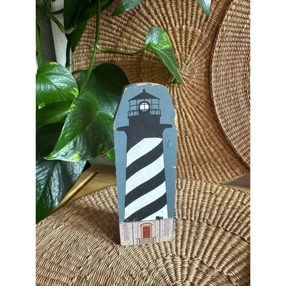 1990 The Cat’s Meow Lighthouse Series Cape Hatteras - Picture 1 of 8